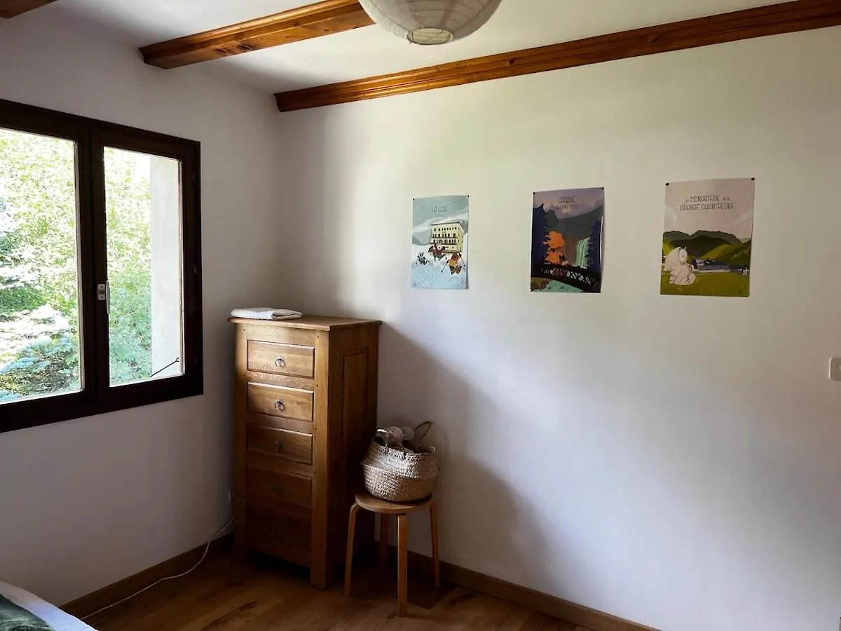 Holiday home Maison Montagne Vue Exceptionnelle En Chartreuse Entremont-le-Vieux